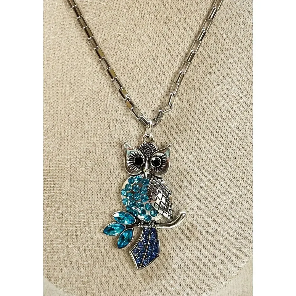 Blue Rhinestone Owl Pendant Necklace Silver Tone 22